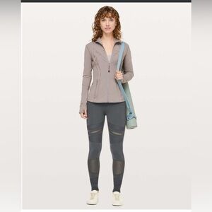 Lululemon Wunder Under High-Rise Tight *Mix & Mesh 28"
Melanite Size 10
